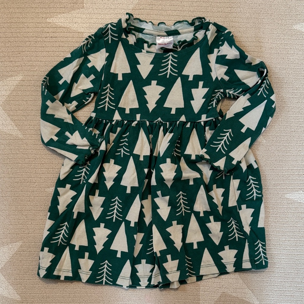 Hanna Andersson Christmas  Green and Cream Patterned Dress